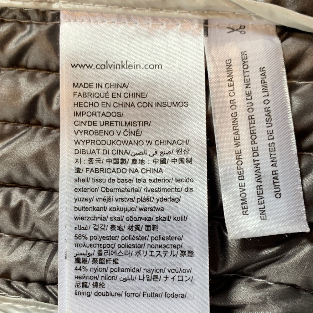 Calvin Klein Women's light warm, gray Puffer down jacket XS - Picture 8 of 9